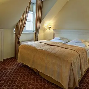 Augusta Am Kurfuerstendamm 3*, Berlin Almanya