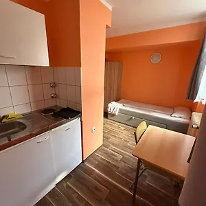 Apartamento Budget Station Apartmenthostel Sen 14